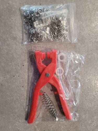 Tich Button Pliers With Buttons Set